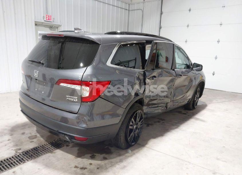Photo 4 of 2021 Honda Pilot AWD SPECIAL EDITION (VIN 5FNYF6H28MB020868)