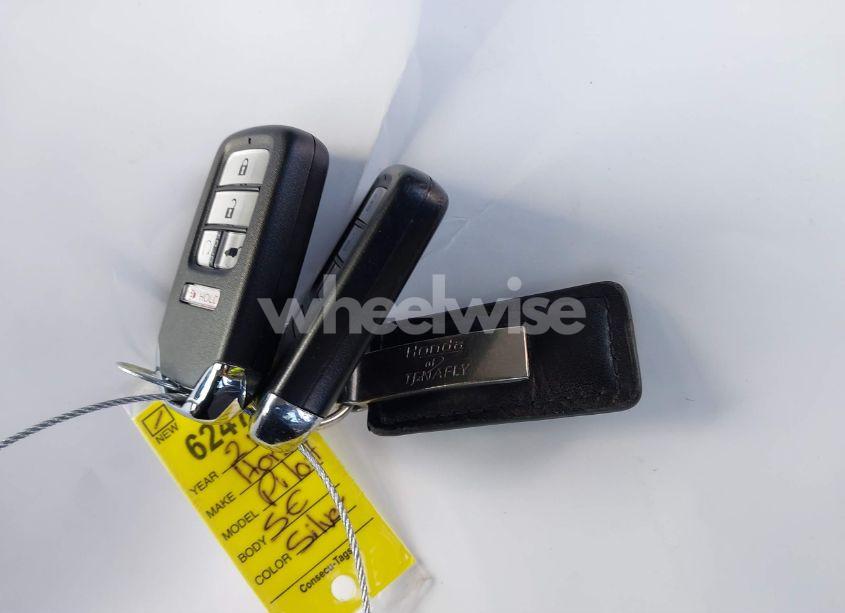 Photo 11 of 2021 Honda Pilot AWD SPECIAL EDITION (VIN 5FNYF6H28MB066104)