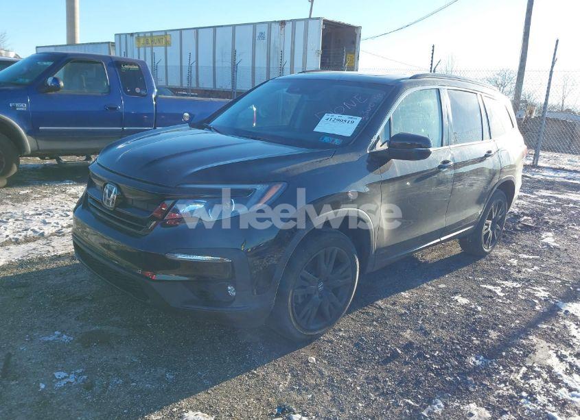 Photo 2 of 2021 Honda Pilot AWD SPECIAL EDITION (VIN 5FNYF6H29MB073448)