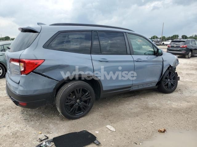 Photo 5 of 2022 HONDA PILOT SE (VIN 5FNYF6H29NB056859)