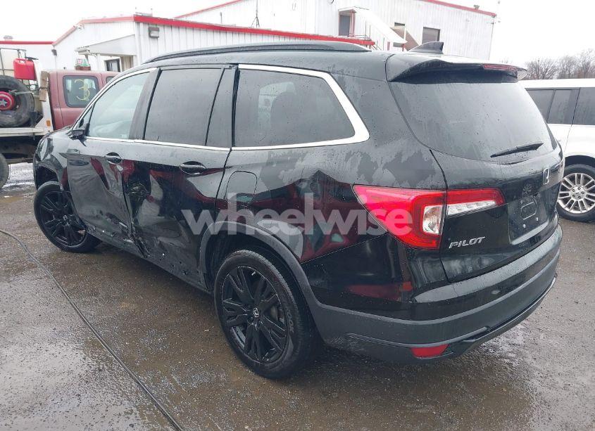 Photo 3 of 2021 Honda Pilot AWD SPECIAL EDITION (VIN 5FNYF6H2XMB097662)