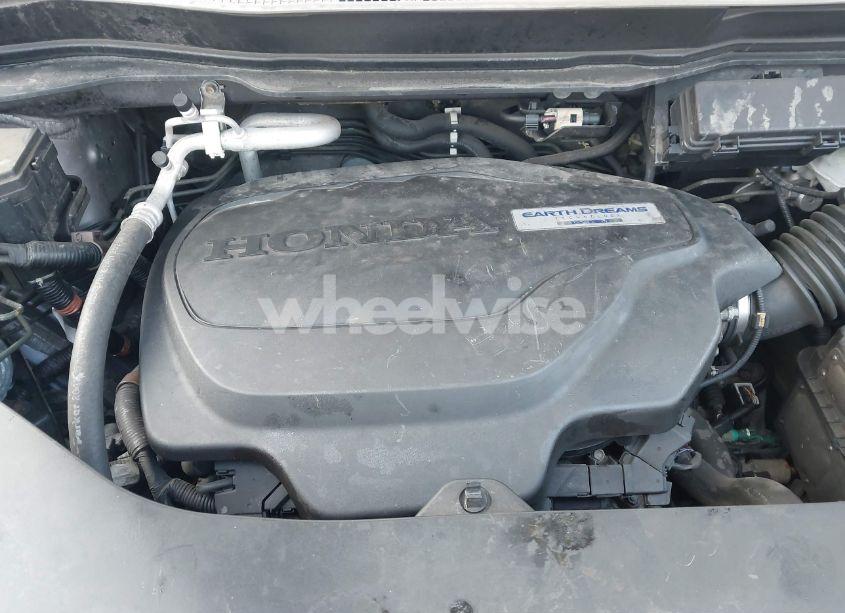 Photo 10 of 2016 Honda Pilot EX (VIN 5FNYF6H30GB029884)