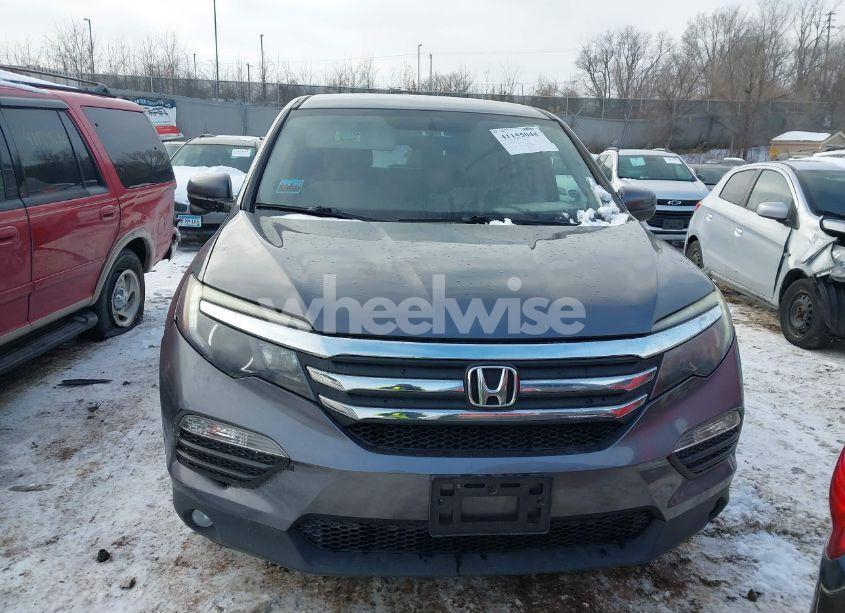 Photo 12 of 2016 Honda Pilot EX (VIN 5FNYF6H30GB029884)