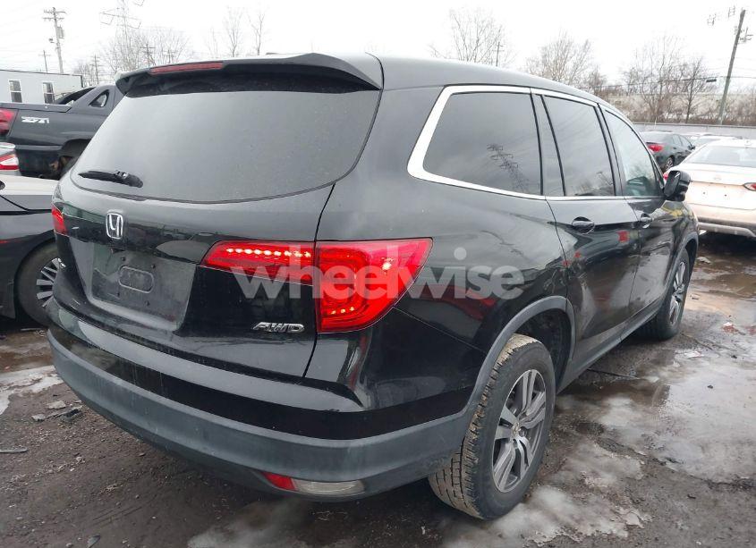 Photo 4 of 2016 Honda Pilot EX (VIN 5FNYF6H31GB117990)