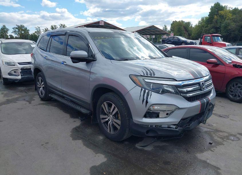 2017 Honda Pilot EX (VIN 5FNYF6H31HB088931) main photo