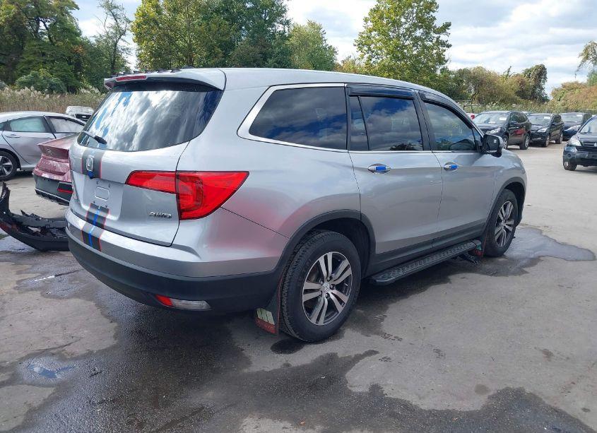 Photo 4 of 2017 Honda Pilot EX (VIN 5FNYF6H31HB088931)