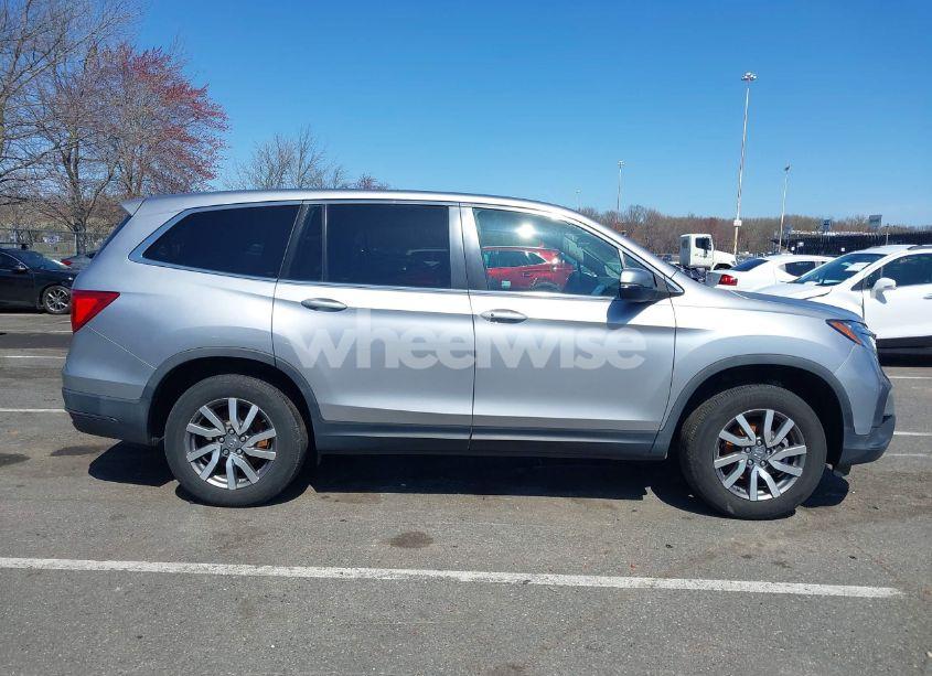 Photo 13 of 2021 Honda Pilot AWD EX (VIN 5FNYF6H31MB023233)
