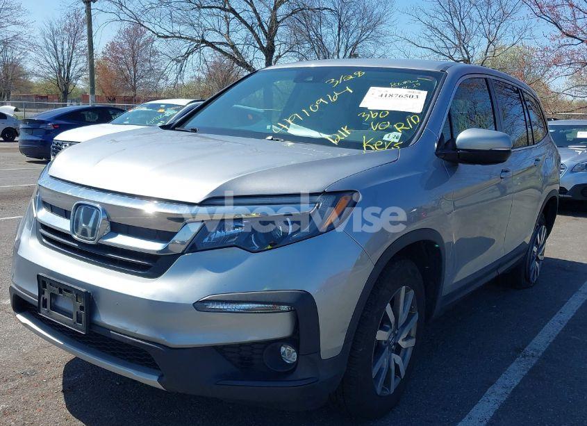 Photo 2 of 2021 Honda Pilot AWD EX (VIN 5FNYF6H31MB023233)