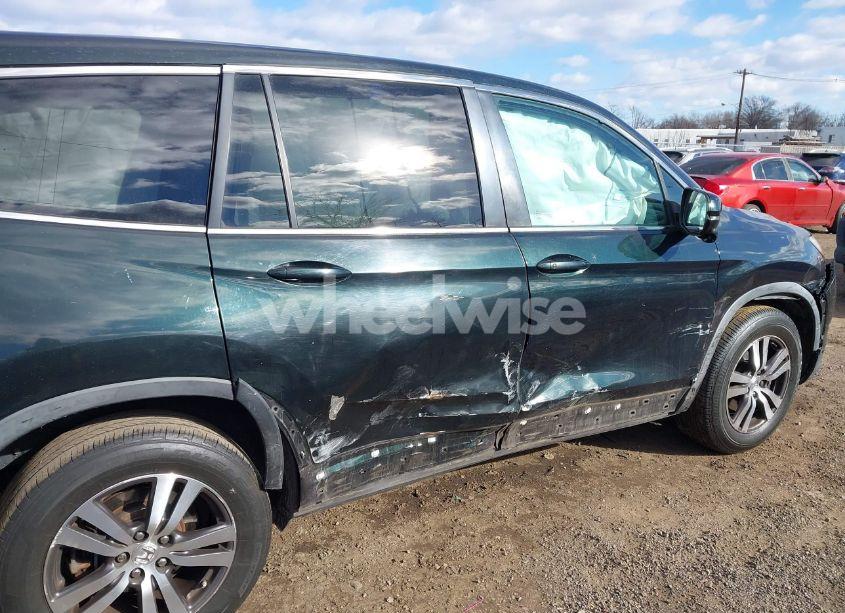 Photo 6 of 2016 Honda Pilot EX (VIN 5FNYF6H32GB022662)