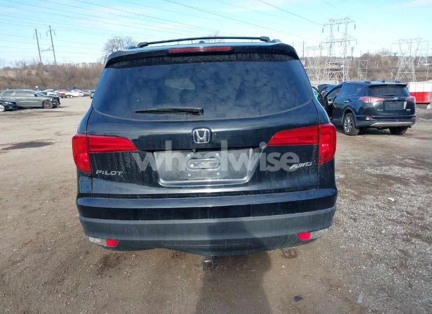 Photo 17 of 2018 Honda Pilot EX (VIN 5FNYF6H32JB014486)