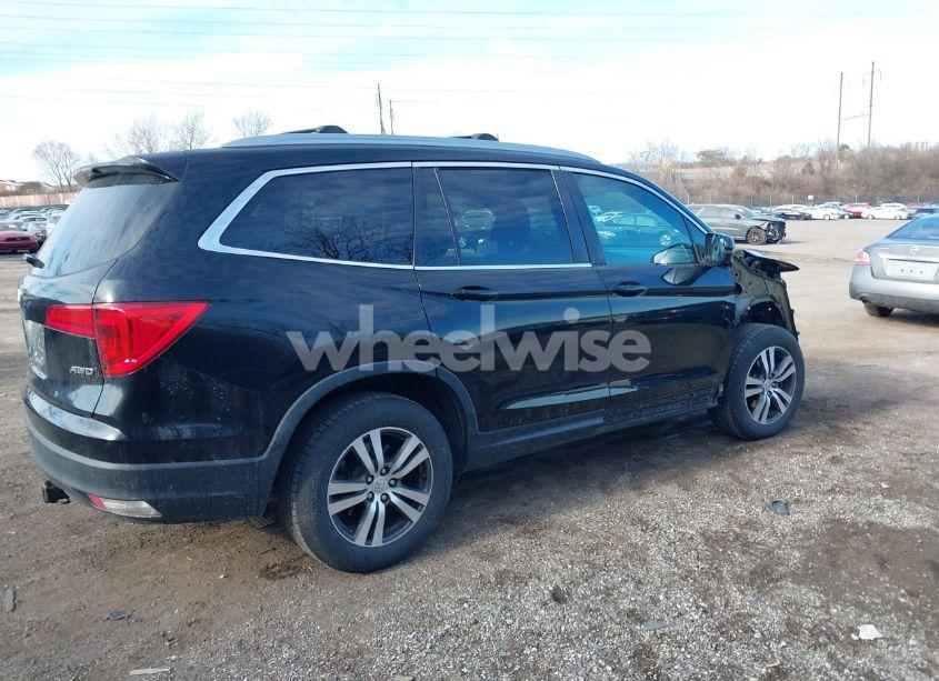 Photo 4 of 2018 Honda Pilot EX (VIN 5FNYF6H32JB014486)