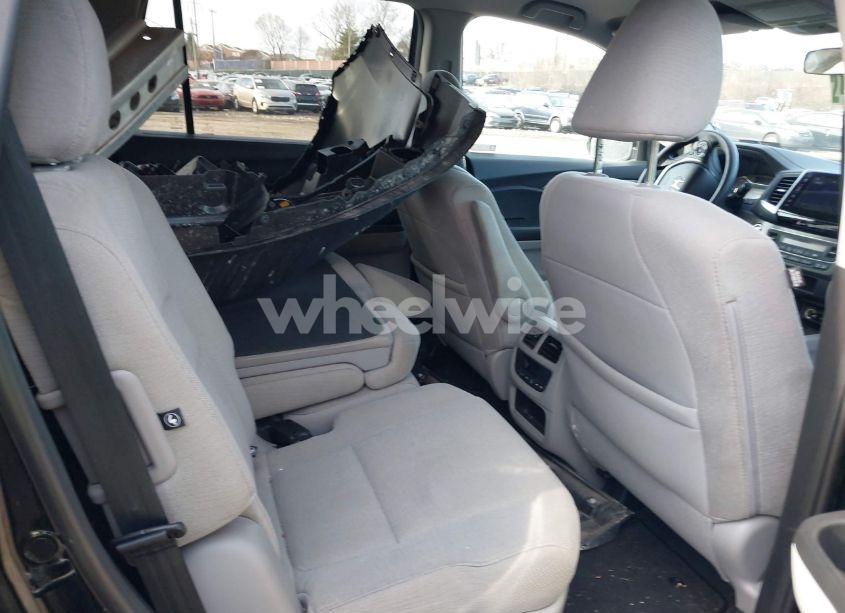 Photo 8 of 2018 Honda Pilot EX (VIN 5FNYF6H32JB014486)