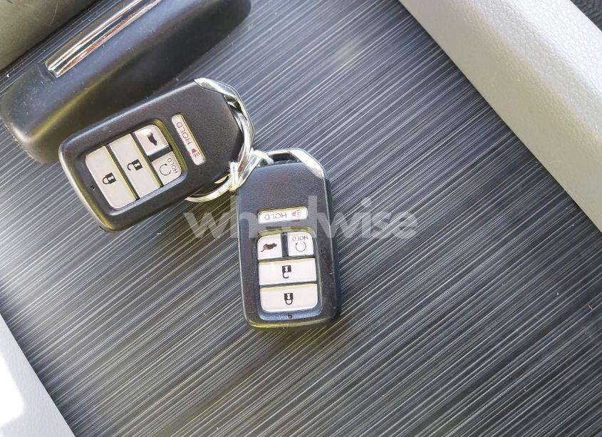 Photo 11 of 2018 Honda Pilot EX (VIN 5FNYF6H32JB021373)