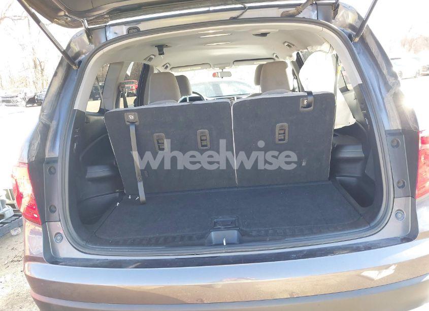 Photo 18 of 2018 Honda Pilot EX (VIN 5FNYF6H32JB021373)