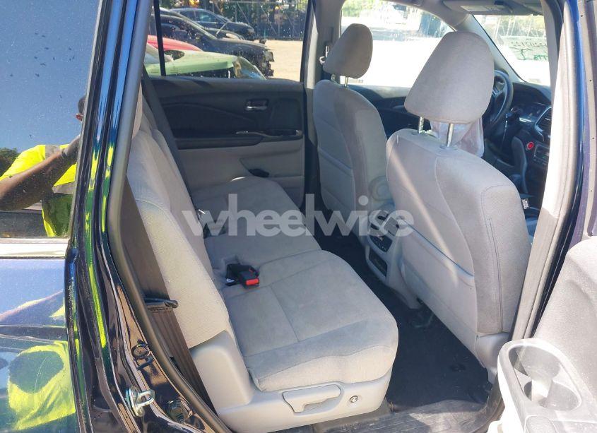 Photo 8 of 2019 Honda Pilot EX (VIN 5FNYF6H32KB077783)