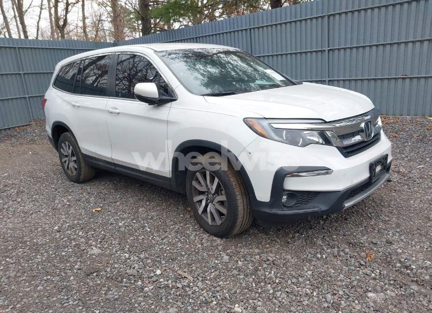 2021 Honda Pilot AWD EX (VIN 5FNYF6H32MB087104) main photo