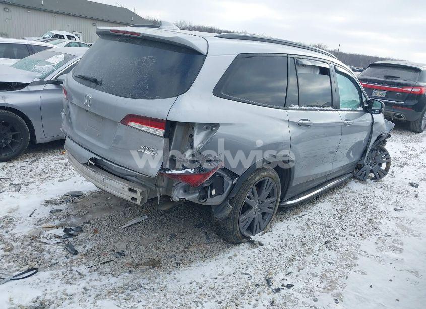 Photo 4 of 2022 Honda Pilot AWD SPORT (VIN 5FNYF6H32NB067016)