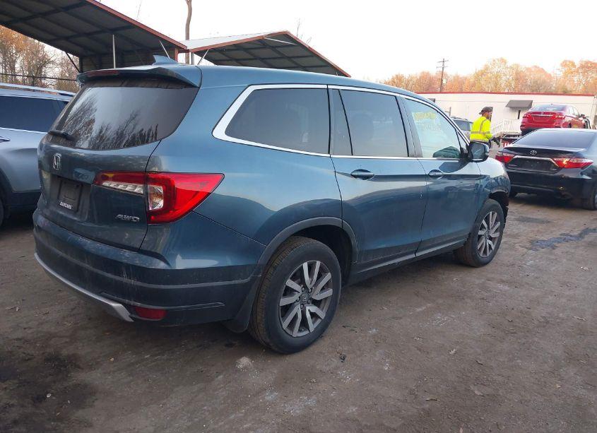 Photo 4 of 2021 Honda Pilot AWD EX (VIN 5FNYF6H33MB048165)