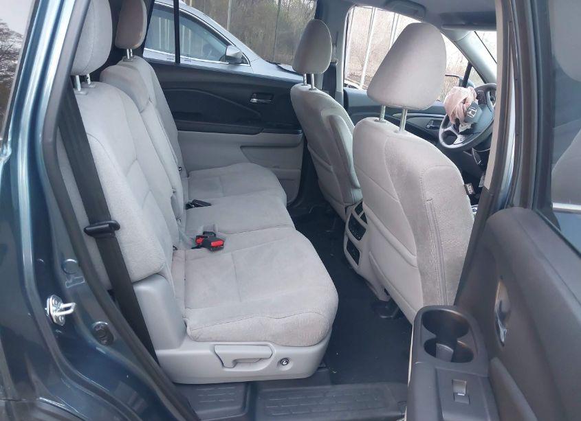 Photo 8 of 2021 Honda Pilot AWD EX (VIN 5FNYF6H33MB048165)