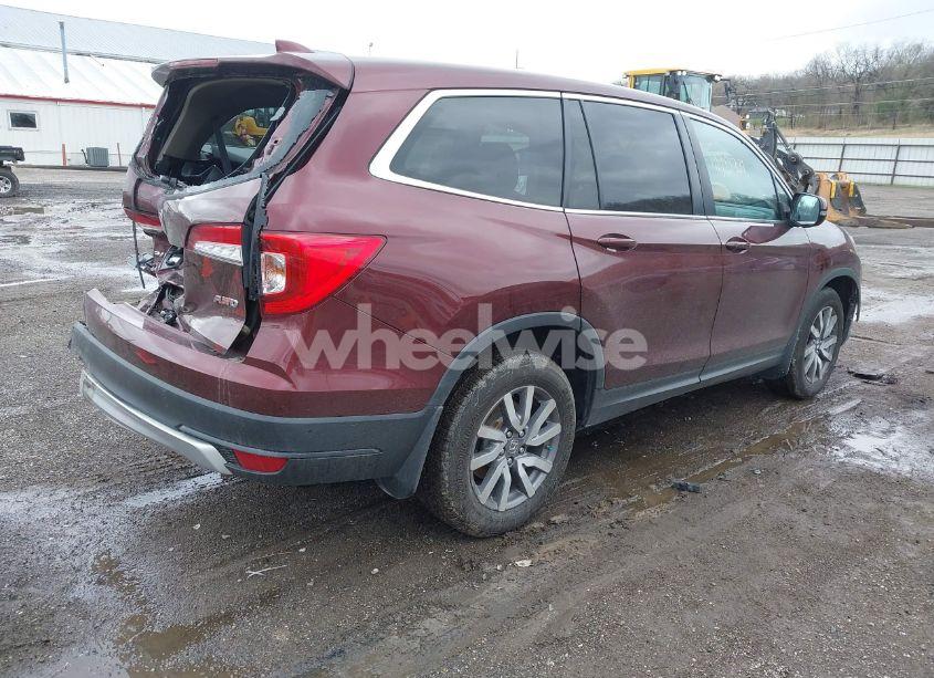 Photo 4 of 2021 Honda Pilot AWD EX (VIN 5FNYF6H33MB080131)