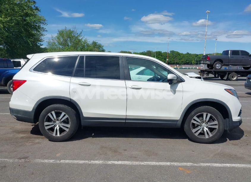 Photo 13 of 2016 Honda Pilot EX (VIN 5FNYF6H34GB026101)