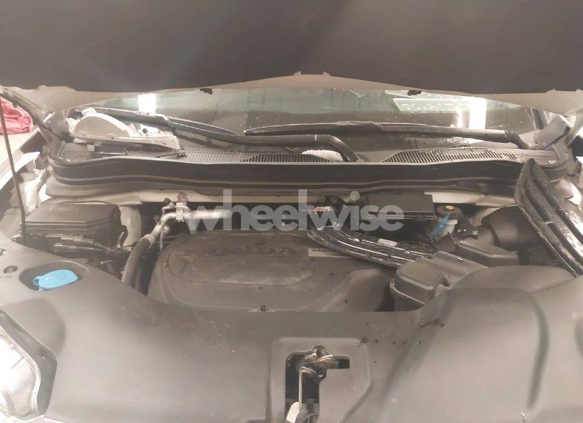 Photo 10 of 2018 Honda Pilot EX (VIN 5FNYF6H34JB062944)