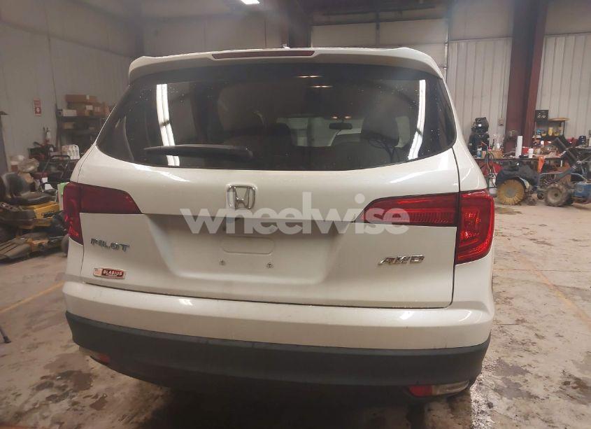 Photo 16 of 2018 Honda Pilot EX (VIN 5FNYF6H34JB062944)
