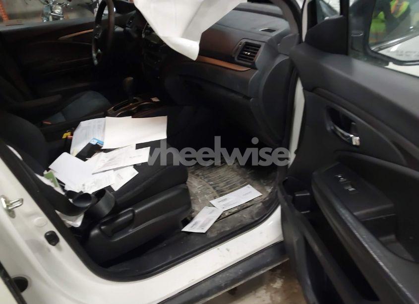 Photo 5 of 2019 Honda Pilot EX (VIN 5FNYF6H34KB062752)