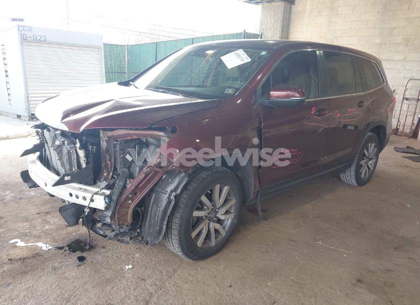 Photo 2 of 2020 Honda Pilot AWD EX (VIN 5FNYF6H34LB021295)