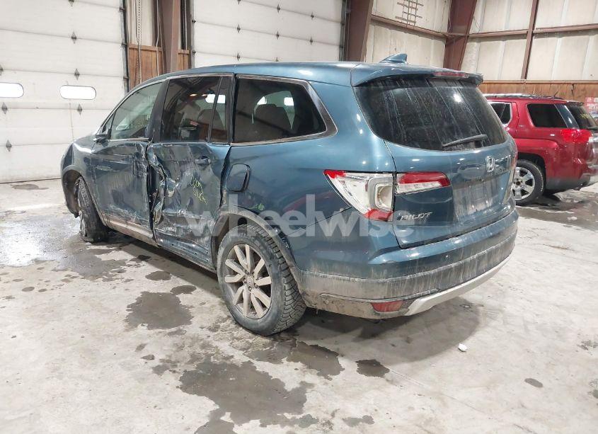Photo 3 of 2021 Honda Pilot AWD EX (VIN 5FNYF6H34MB078825)