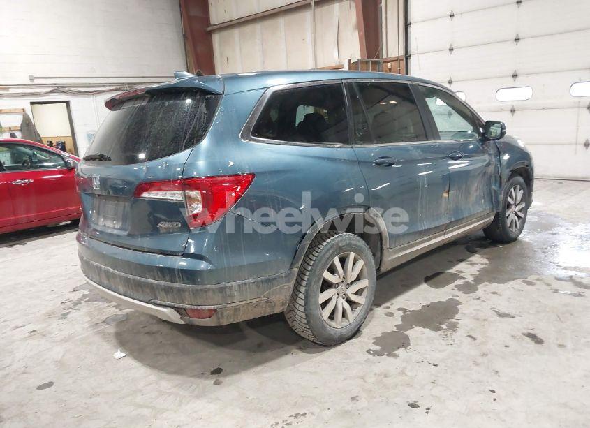 Photo 4 of 2021 Honda Pilot AWD EX (VIN 5FNYF6H34MB078825)