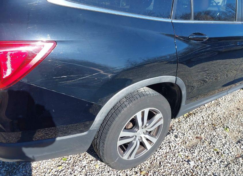 Photo 19 of 2016 Honda Pilot EX (VIN 5FNYF6H35GB040119)