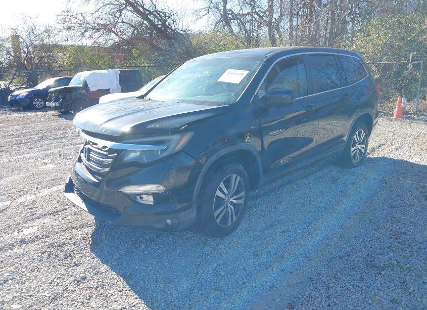 Photo 2 of 2016 Honda Pilot EX (VIN 5FNYF6H35GB040119)