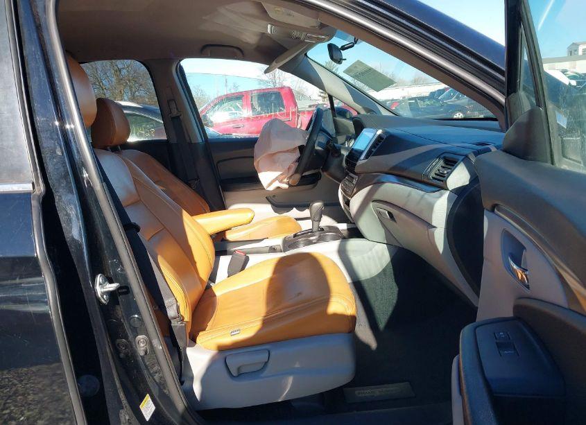 Photo 5 of 2016 Honda Pilot EX (VIN 5FNYF6H35GB040119)