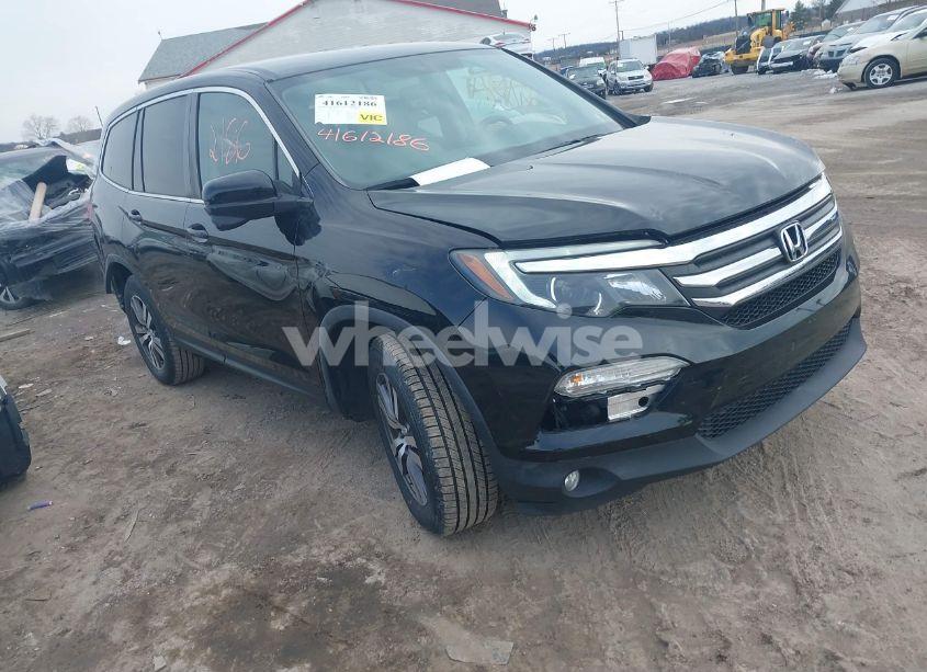2017 Honda Pilot EX (VIN 5FNYF6H35HB089810) main photo