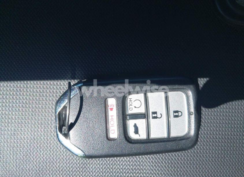 Photo 11 of 2018 Honda Pilot EX (VIN 5FNYF6H35JB063021)