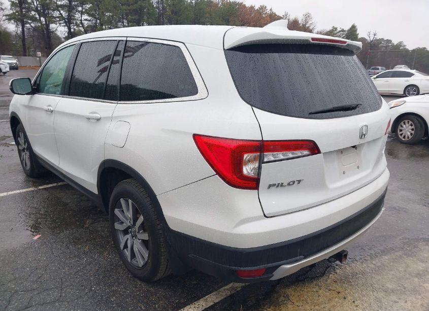 Photo 3 of 2021 Honda Pilot AWD EX (VIN 5FNYF6H35MB040391)