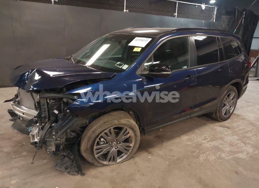Photo 2 of 2022 Honda Pilot AWD SPORT (VIN 5FNYF6H35NB037556)