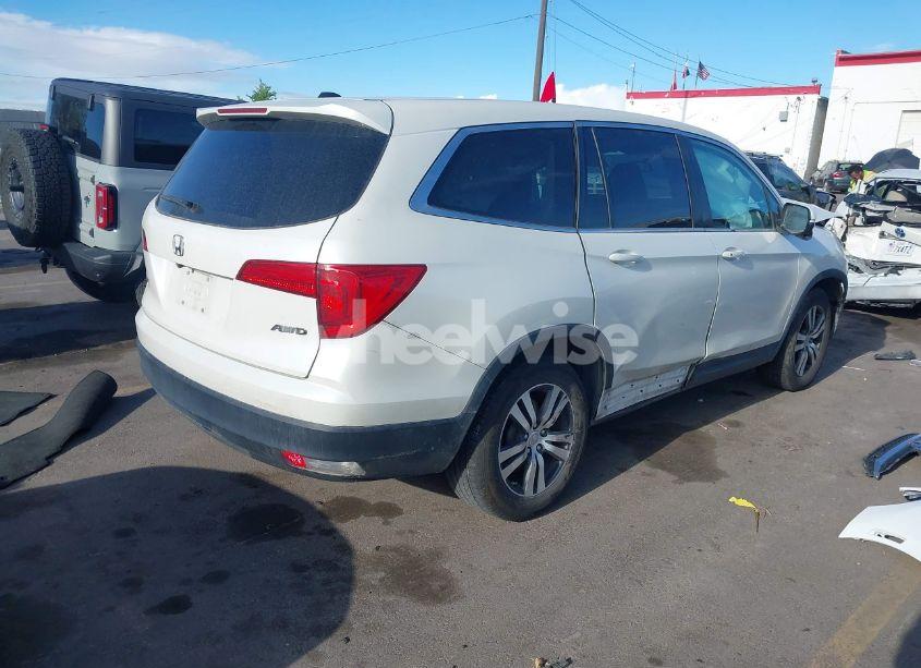 Photo 4 of 2017 Honda Pilot EX (VIN 5FNYF6H36HB013061)