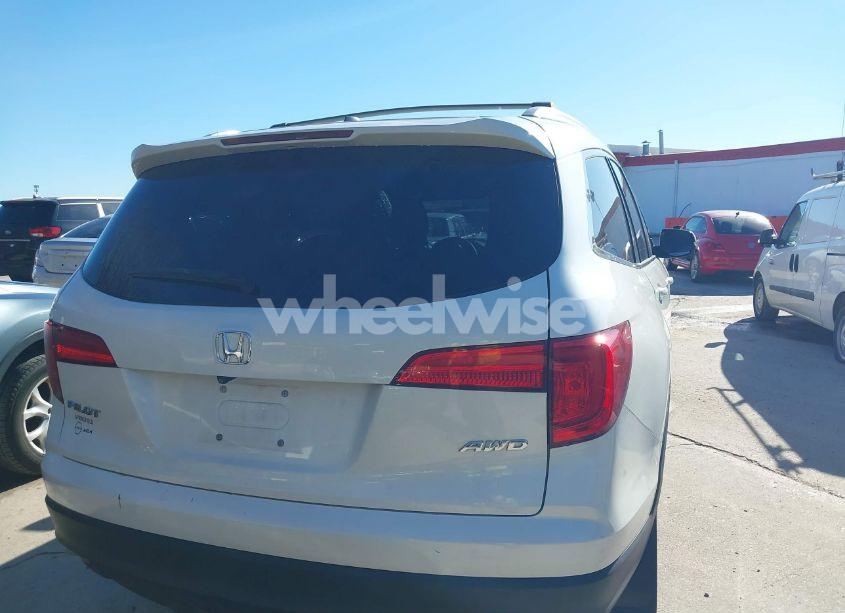 Photo 16 of 2018 Honda Pilot EX (VIN 5FNYF6H36JB036023)
