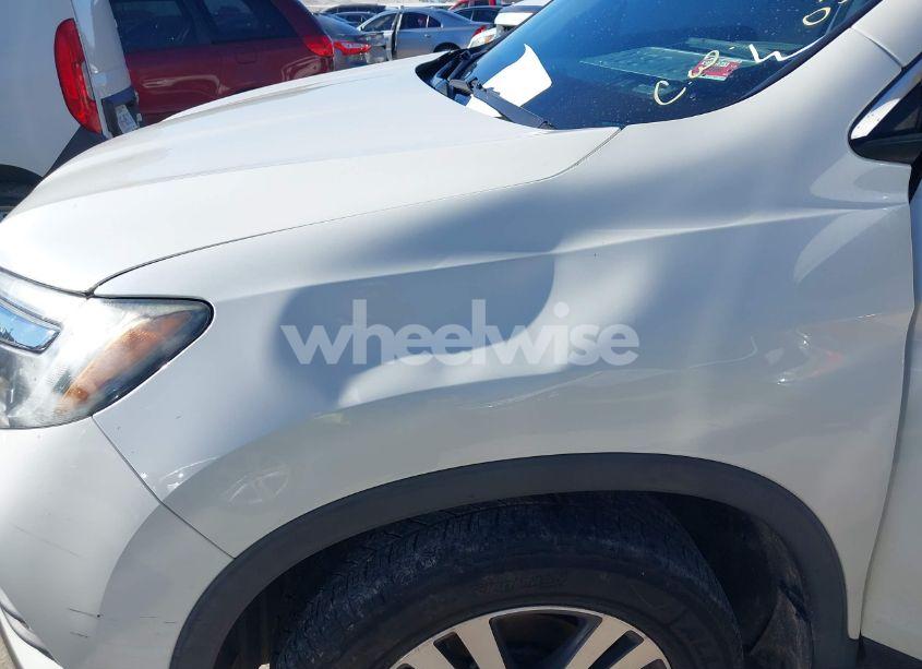 Photo 6 of 2018 Honda Pilot EX (VIN 5FNYF6H36JB036023)