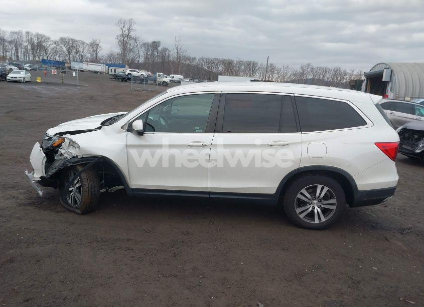 Photo 14 of 2018 Honda Pilot EX (VIN 5FNYF6H36JB073198)