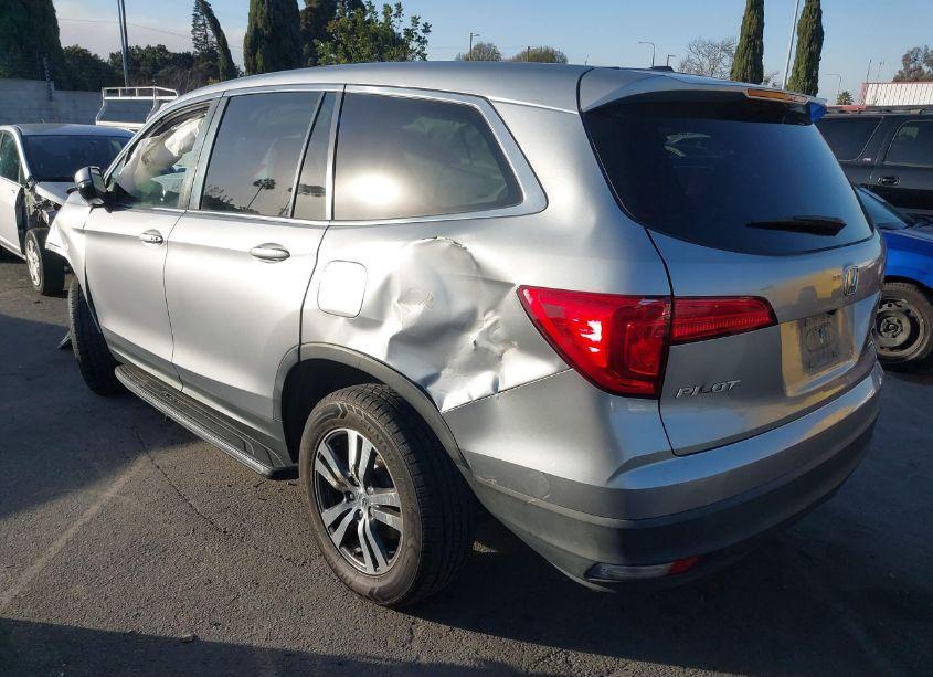 Photo 3 of 2016 Honda Pilot EX (VIN 5FNYF6H37GB116066)