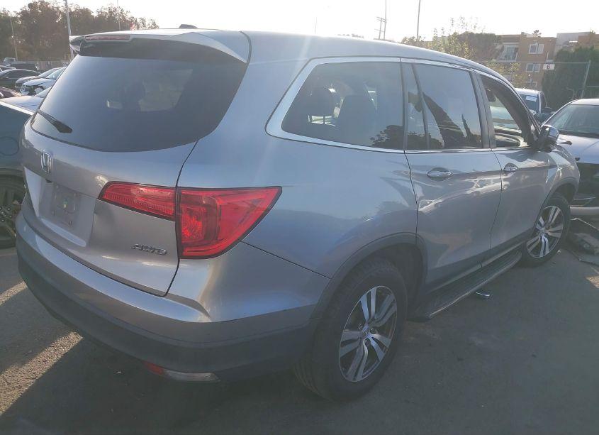 Photo 4 of 2016 Honda Pilot EX (VIN 5FNYF6H37GB116066)