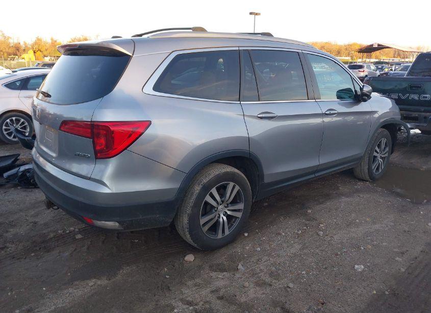 Photo 4 of 2017 Honda Pilot EX (VIN 5FNYF6H37HB016440)