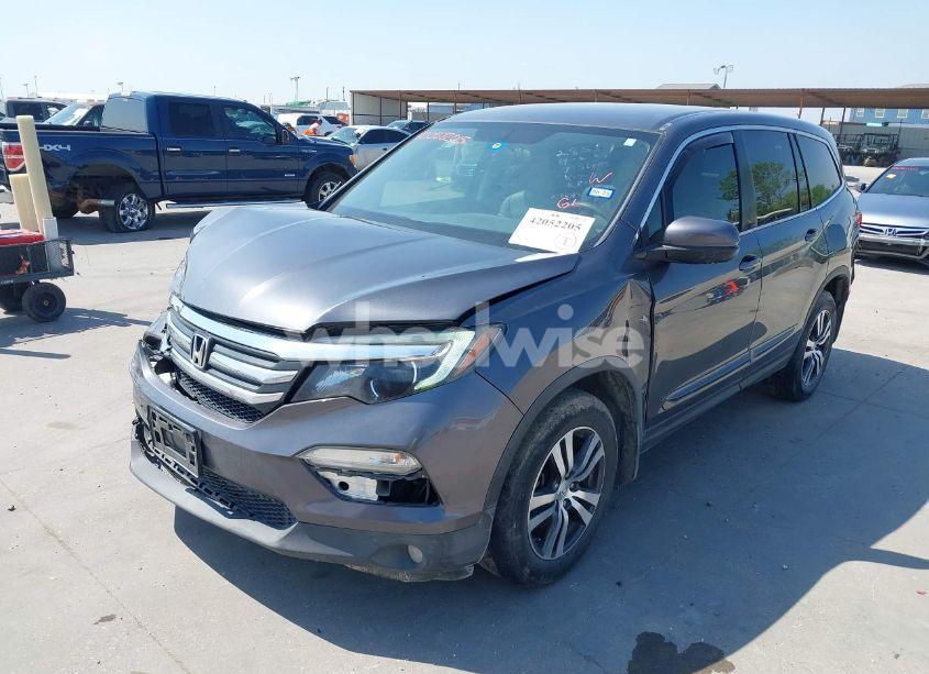 Photo 2 of 2016 Honda Pilot EX (VIN 5FNYF6H38GB049154)