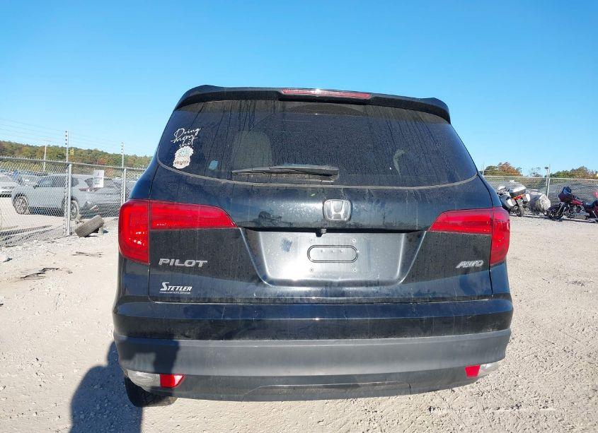 Photo 16 of 2018 Honda Pilot EX (VIN 5FNYF6H38JB034189)