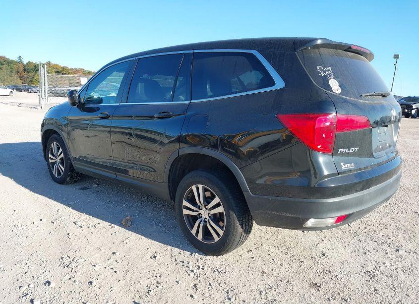 Photo 3 of 2018 Honda Pilot EX (VIN 5FNYF6H38JB034189)