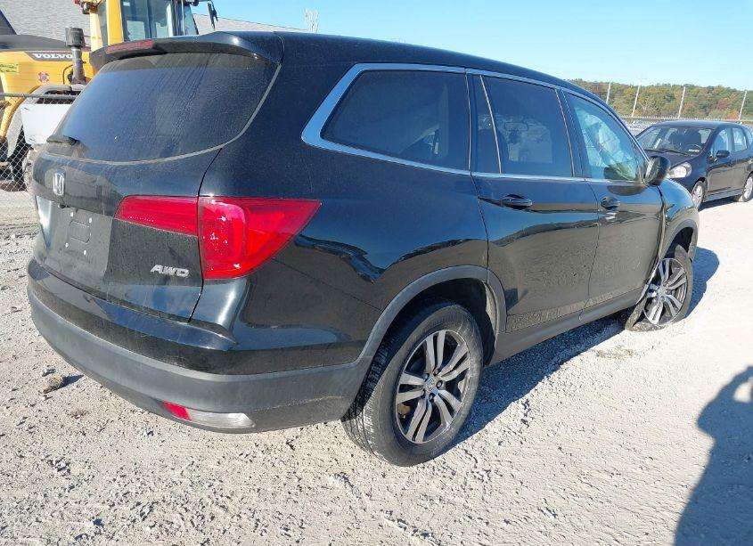 Photo 4 of 2018 Honda Pilot EX (VIN 5FNYF6H38JB034189)