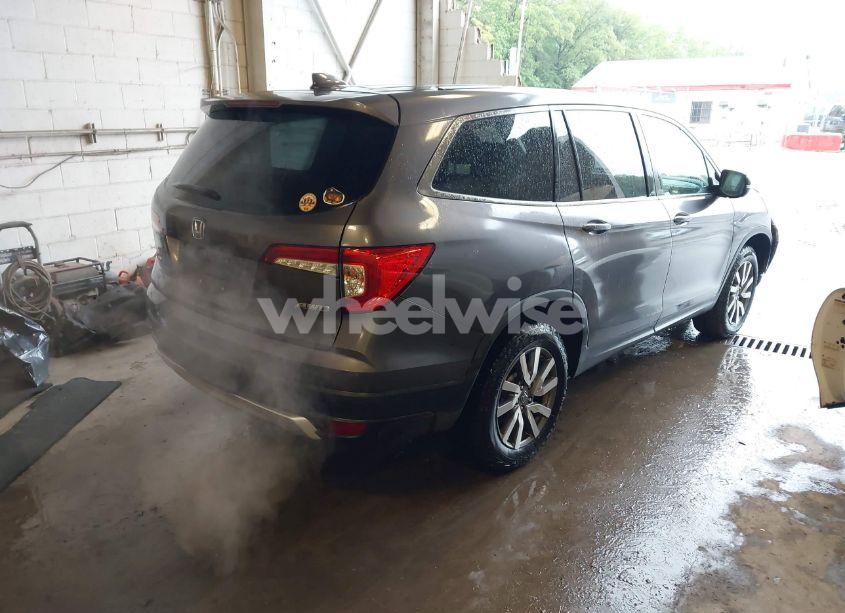 Photo 4 of 2019 Honda Pilot EX (VIN 5FNYF6H38KB015112)